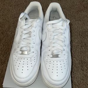 White Nike Air Force 1 size 9 women